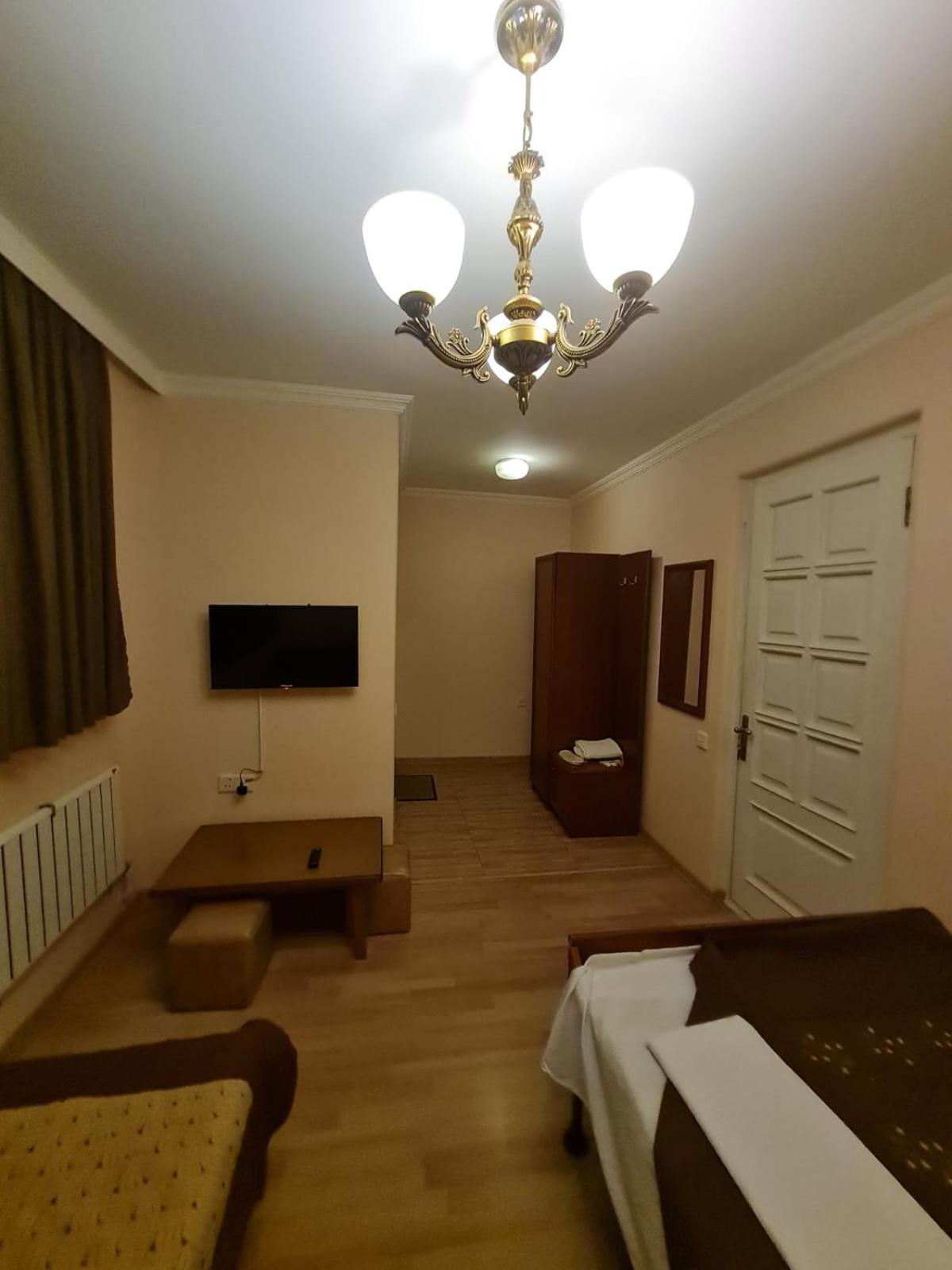 Piano Hotel Тбілісі Екстер'єр фото