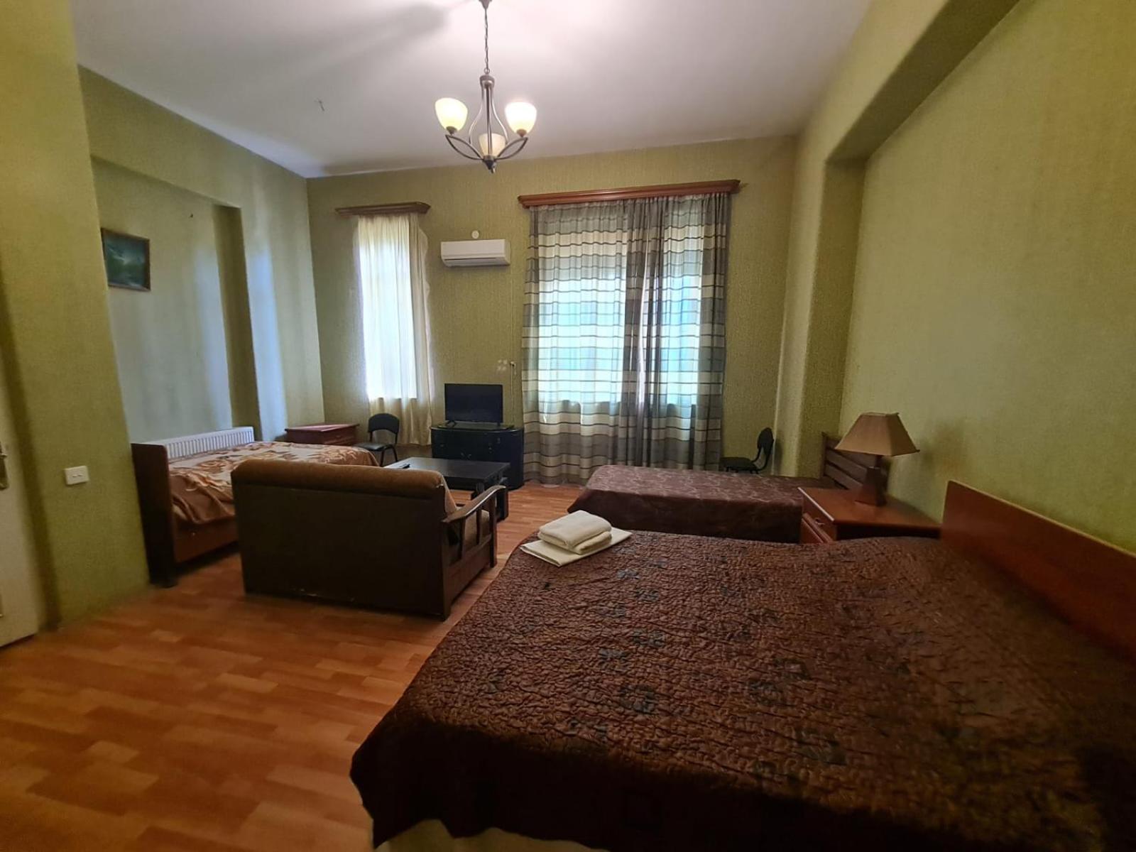 Piano Hotel Тбілісі Екстер'єр фото